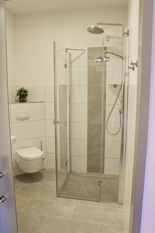 Stichwehs Hotel Am Bahnhof 엘제 외부 사진